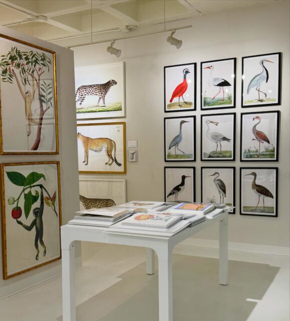 Good Morning from ATLANTA!πΏ Come see us in Building 1, Floor 10, Suite C3. πΌπ¦ππΈππΏ #americasmartatl #interiordesign #art #gallery #wallart